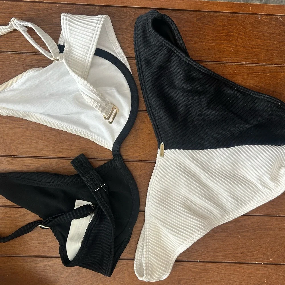 Black and White Bikini Set - Picture 2 of 6